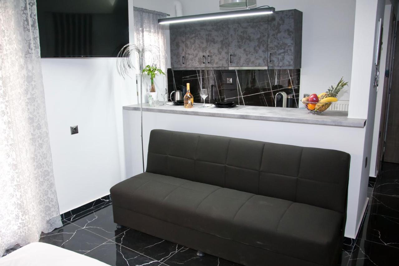 Chris Luxury Studio Яніна Екстер'єр фото